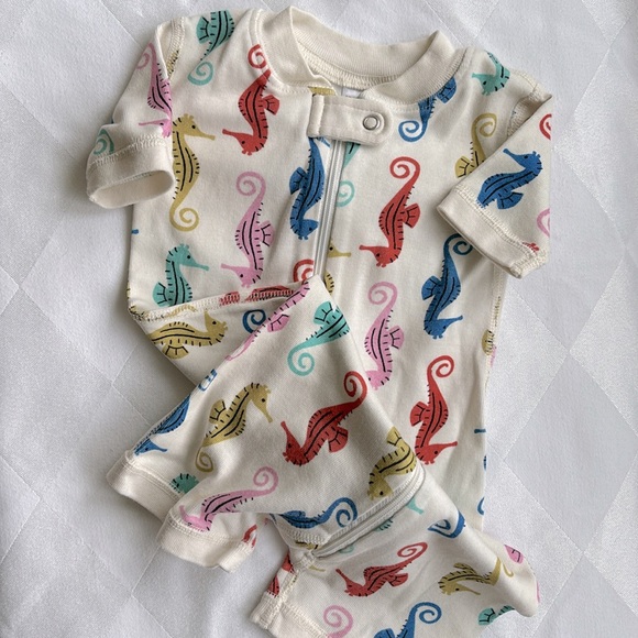 Hanna Andersson Baby Zip Shortie Sleeper - Picture 3 of 3